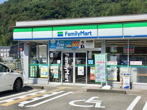 ファミリーマート 高知長浜店の画像