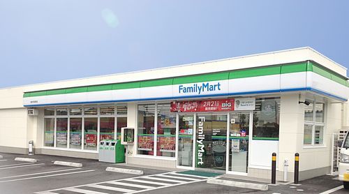 ファミリーマート 栄屋石川台店の画像