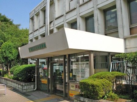 板橋区立中央図書館の画像