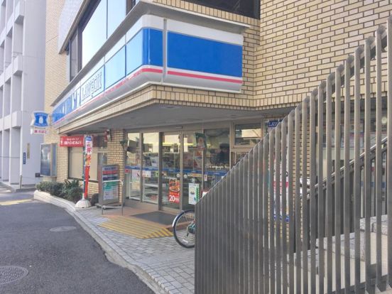 ローソン 北参道駅前店の画像