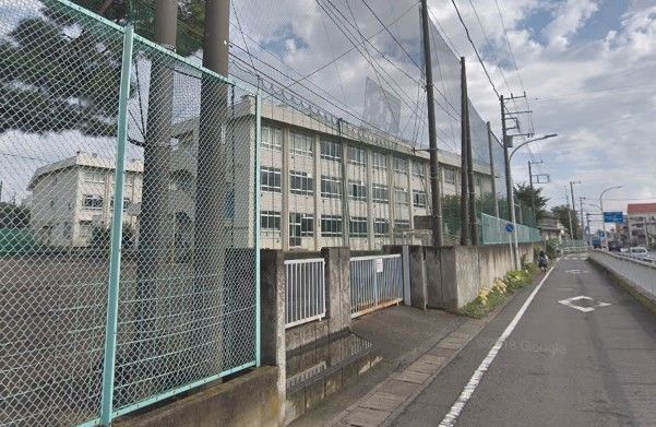 新町中学校の画像