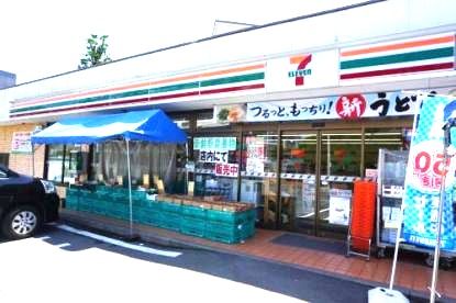 セブンイレブン 横浜永田北3丁目店の画像