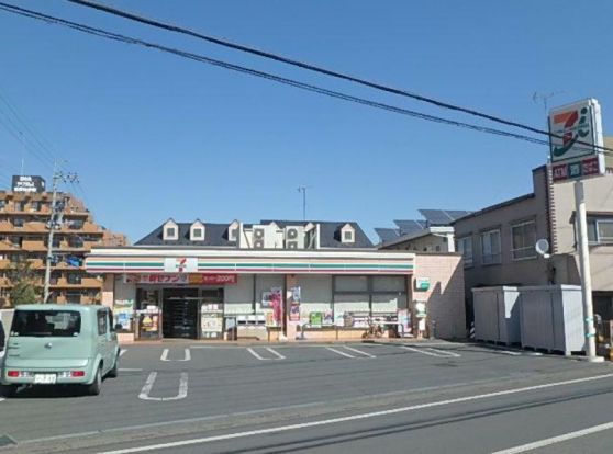 セブンイレブン 坂戸塚越店の画像