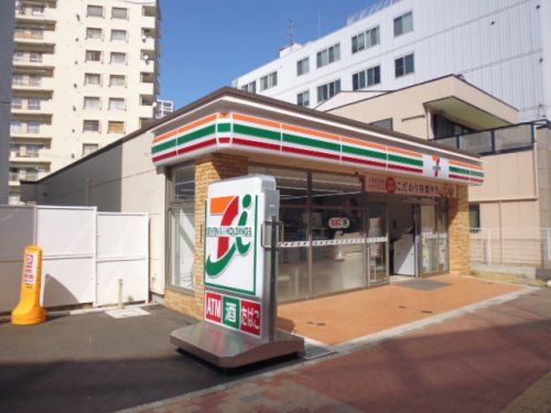 セブン‐イレブン 名古屋東別院駅北店の画像