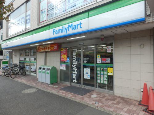 ファミリーマート 平和台駅前店の画像