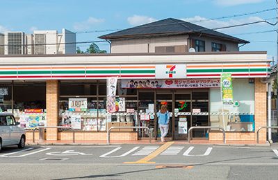 セブンイレブン 堺東山店の画像