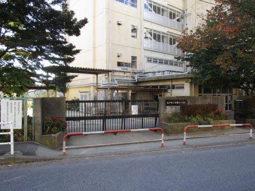 松戸市立梨香台小学校の画像