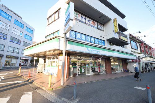 ファミリーマート東戸塚駅東口店の画像