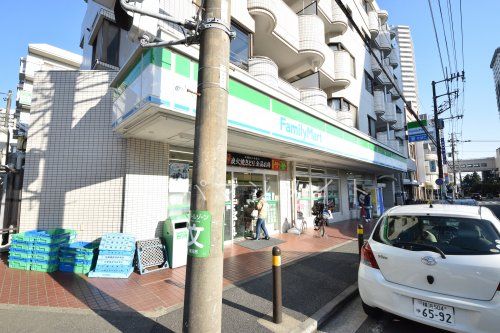 ファミリーマート東戸塚記念病院前店の画像