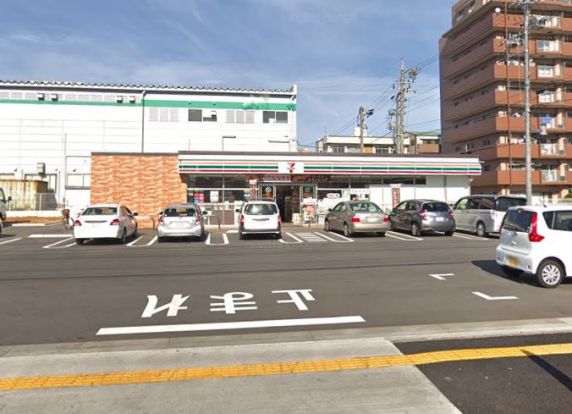 セブンイレブン 名古屋川西通店の画像