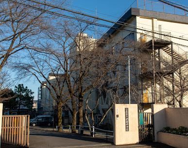 八王子市立椚田中学校の画像