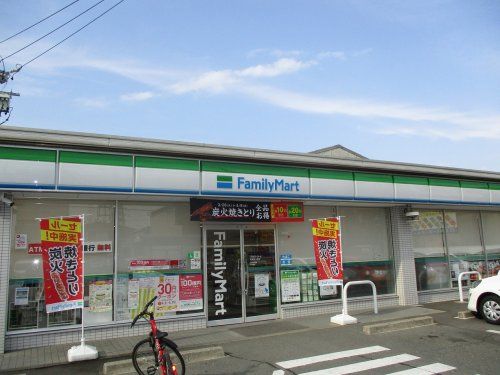 ファミリーマート中村岩上町店の画像