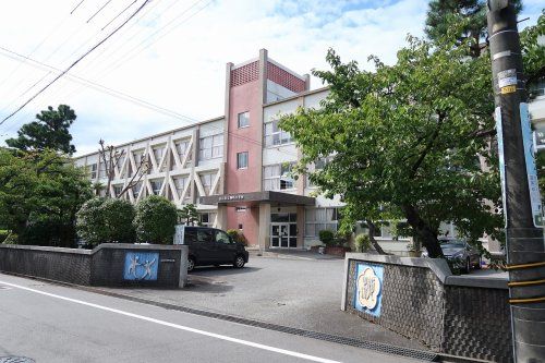 富山市立柳町小学校の画像