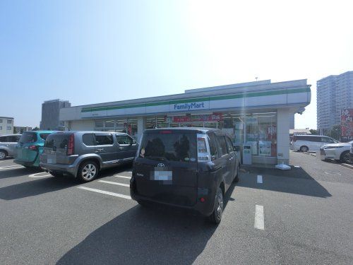 ファミリーマート 印西中央北店の画像