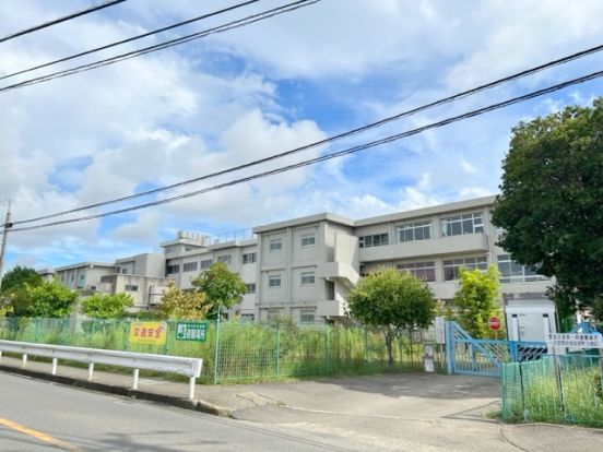 寒川町立一之宮小学校の画像