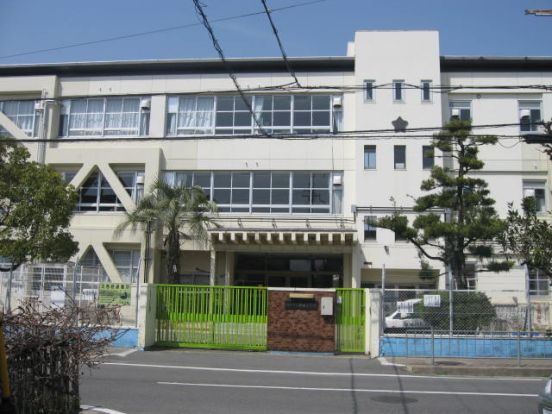 寝屋川市立神田小学校の画像
