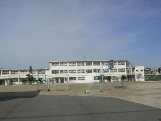 寝屋川市立第七中学校の画像