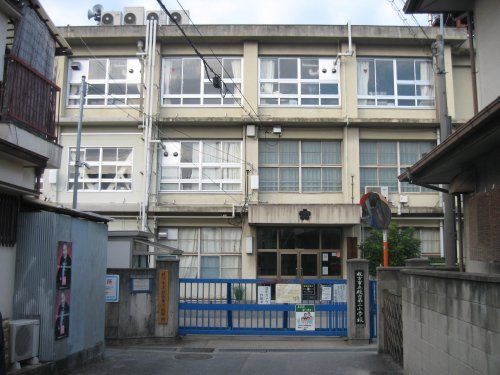 枚方市立殿山第二小学校の画像