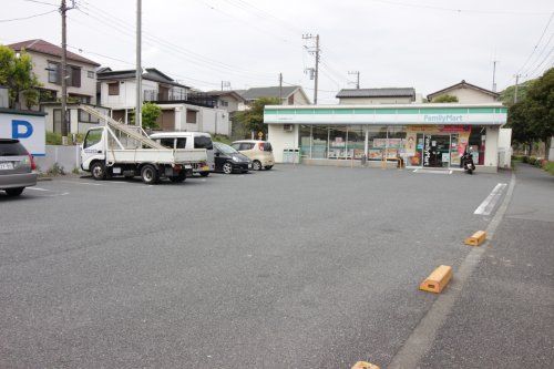 ファミリーマート松山横須賀あわた店の画像