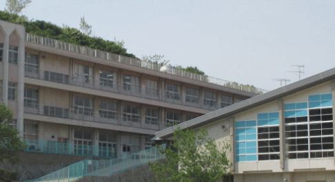 福山市立千年小学校の画像