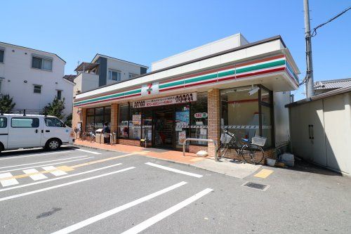 セブンイレブン　園田学園前店の画像