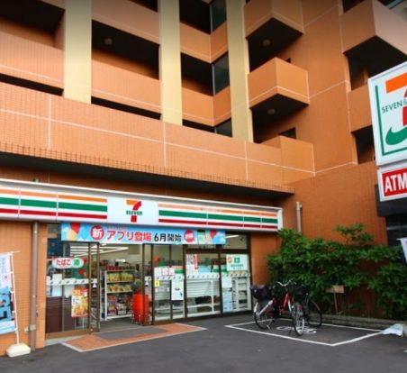 セブンイレブン 荒川南千住5丁目店の画像