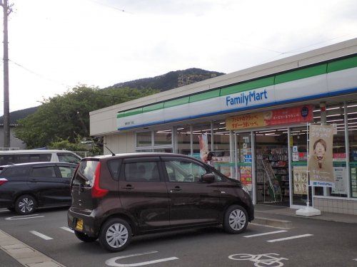 ファミリーマート 静岡羽鳥六丁目店の画像