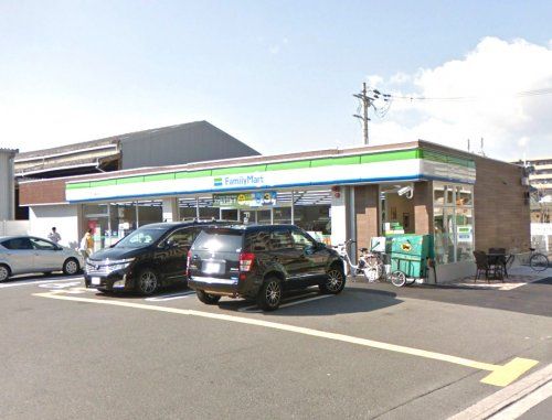 ファミリーマート 伏見舞台町店の画像