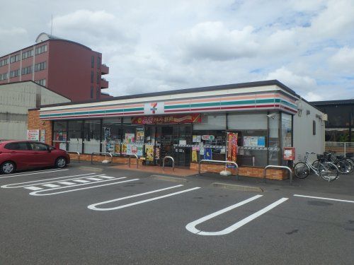 セブンイレブン岐阜東うずら店の画像