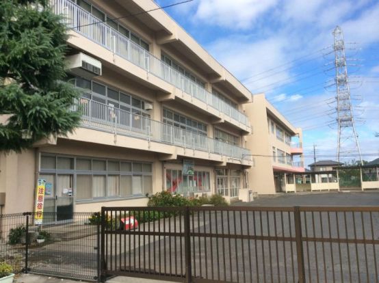 白岡市立菁莪小学校の画像