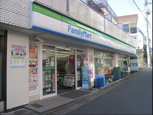 ファミリーマート 笹塚三丁目北店の画像