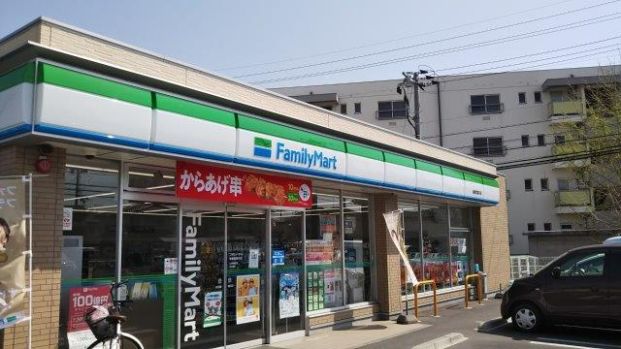 ファミリーマート 倉敷西富井店の画像