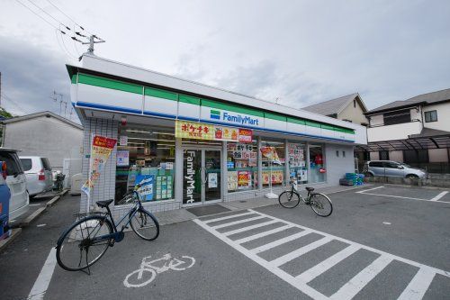 ファミリーマート 近松公園店の画像