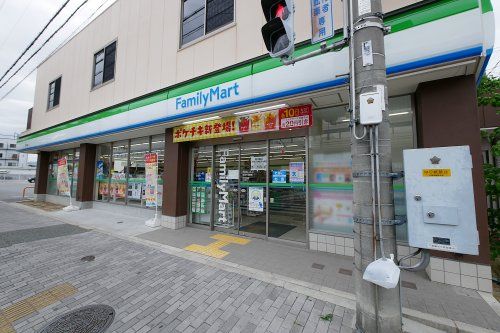 ファミリーマート 尼崎下坂部店の画像