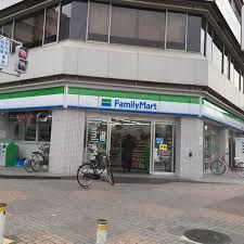 ファミリーマート布施広小路店の画像