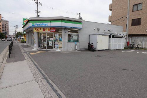 ファミリーマート　鶴見今津北店の画像