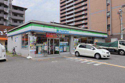 ファミリーマート　鶴見緑地東店の画像