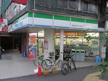 ファミリーマート 杉並富士見ヶ丘駅前店の画像