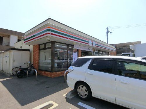 セブンイレブン　堺海山町店の画像