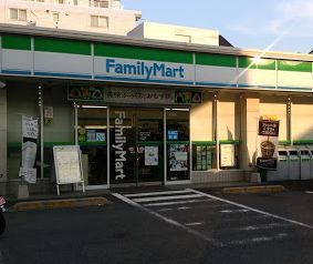 ファミリーマート 町屋八丁目店の画像