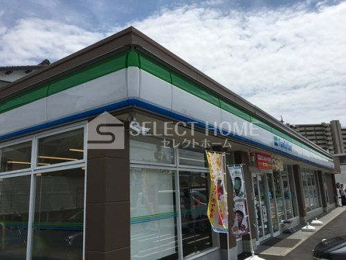 ファミリーマート 岡崎羽根西新町店の画像