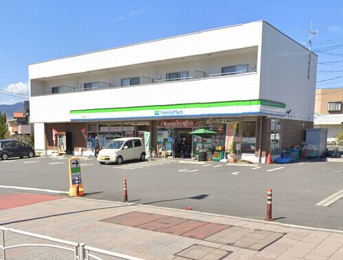 ファミリーマート伊勢原高森三丁目店の画像