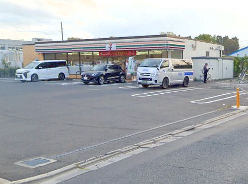 セブンイレブン厚木下荻野北店の画像