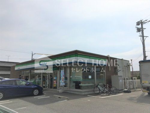 ファミリーマート 岡崎三菱自動車前店の画像