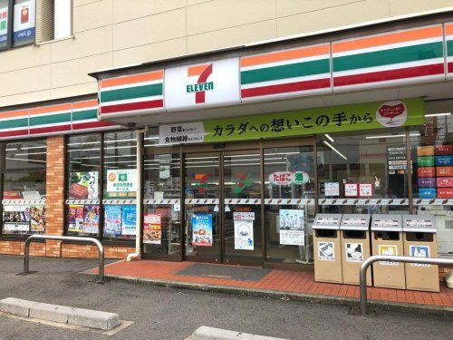 セブンイレブン 名古屋八筋町店の画像