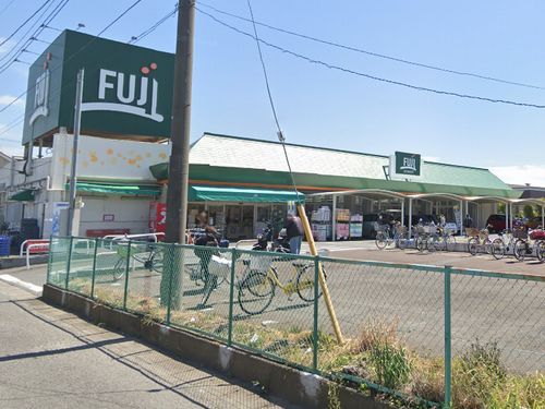 FUJI倉見店の画像