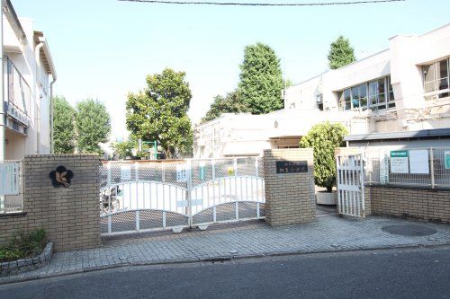 板橋区立加賀小学校の画像