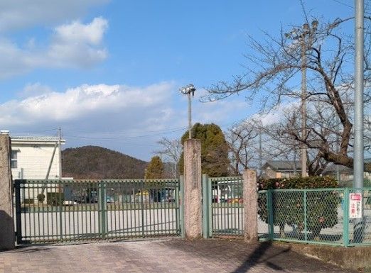 岐阜市立芥見小学校の画像