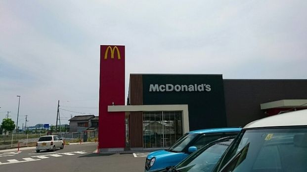 マクドナルド 56号高岡店の画像