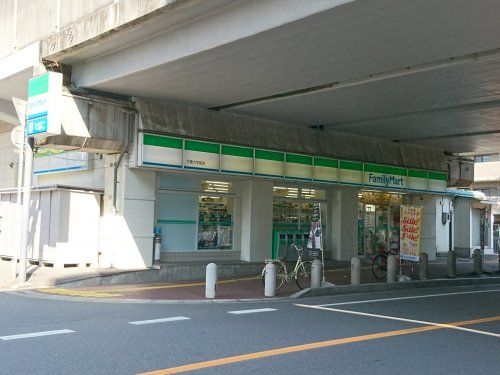 ファミリーマート千葉大学前店の画像